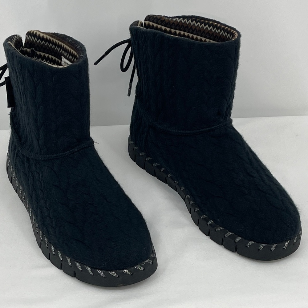 MUK LUKS HOBOKEN WOMENS SIZE 11 Cozy Black Knit Ankle Boots